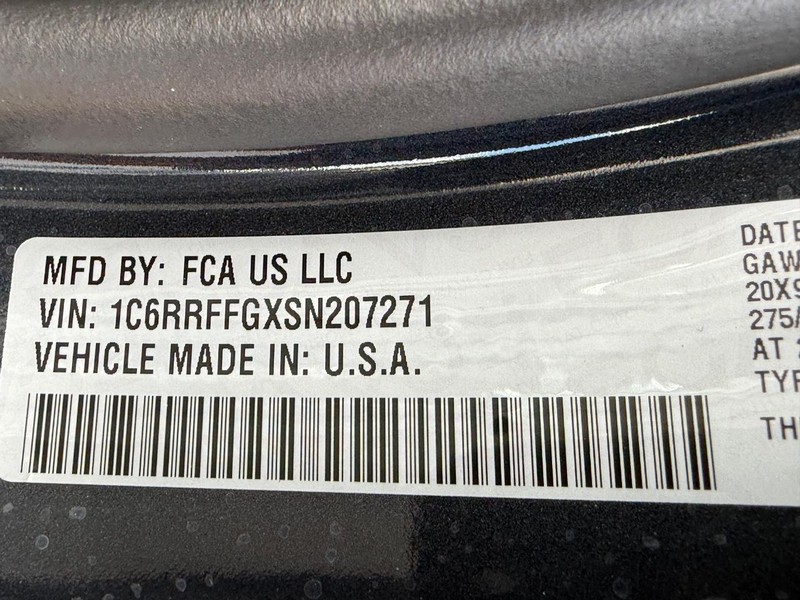 Ram 1500 Vehicle Full-screen Gallery Image 15