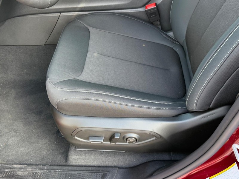 Jeep Grand Cherokee Vehicle Full-screen Gallery Image 10