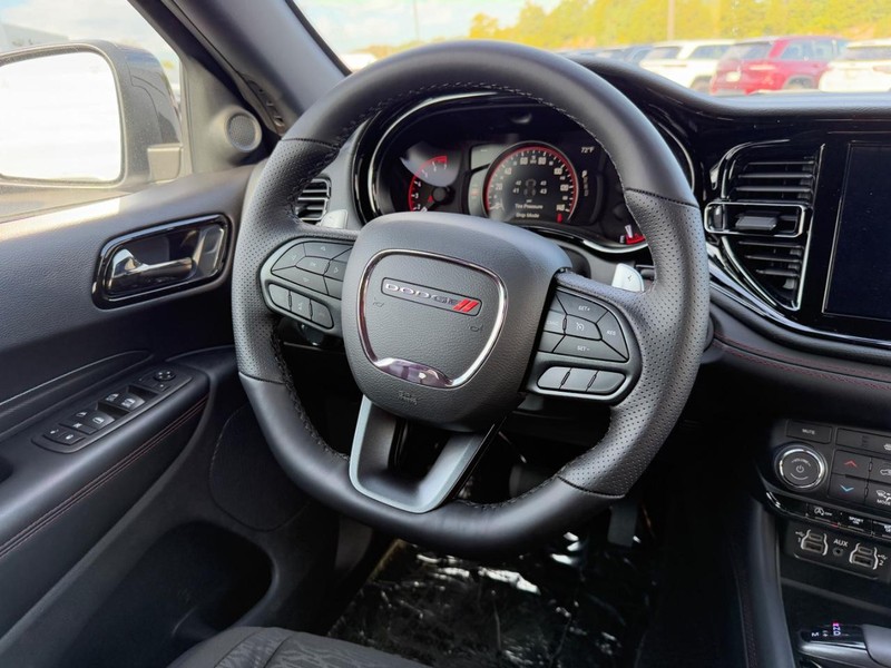 Dodge Durango Vehicle Full-screen Gallery Image 8