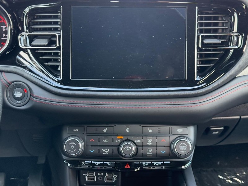 Dodge Durango Vehicle Full-screen Gallery Image 9