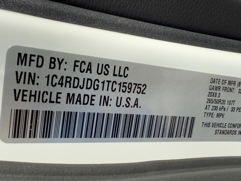 Dodge Durango Vehicle Full-screen Gallery Image 16