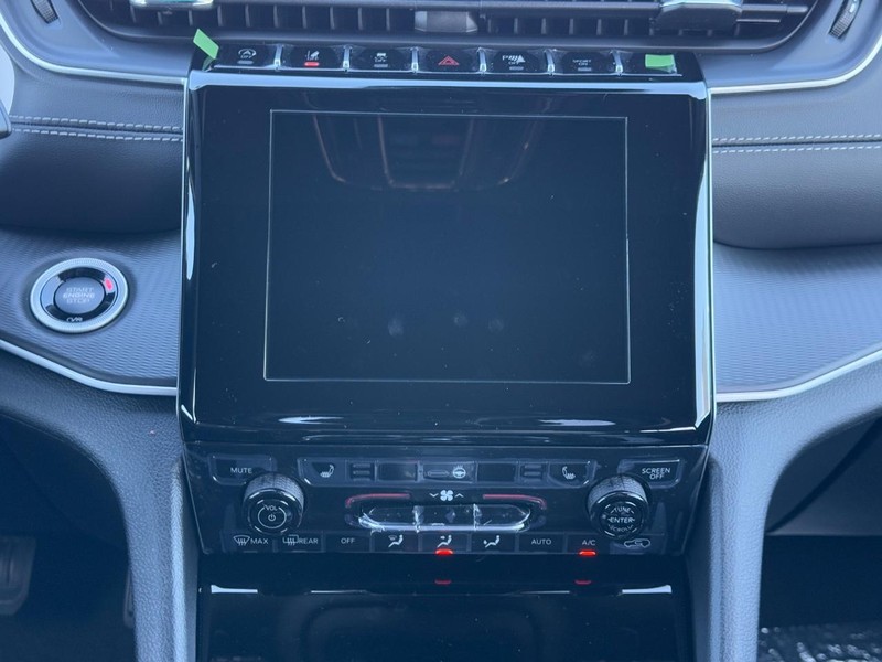 Jeep Grand Cherokee L Vehicle Full-screen Gallery Image 8