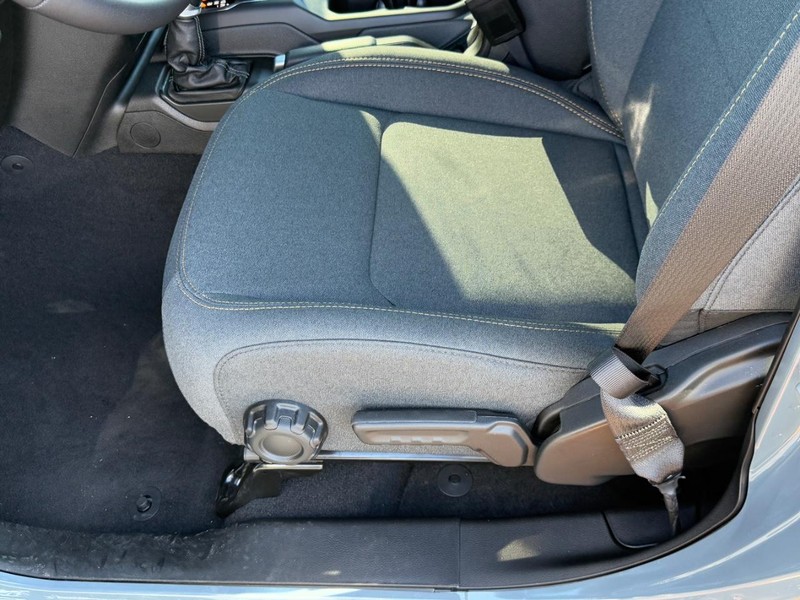 Jeep Gladiator Vehicle Full-screen Gallery Image 10