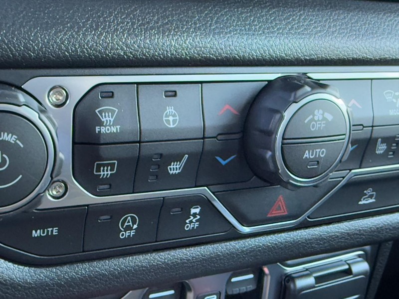 Jeep Gladiator Vehicle Full-screen Gallery Image 14