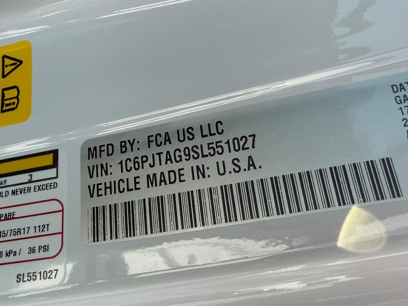 Jeep Gladiator Vehicle Full-screen Gallery Image 15