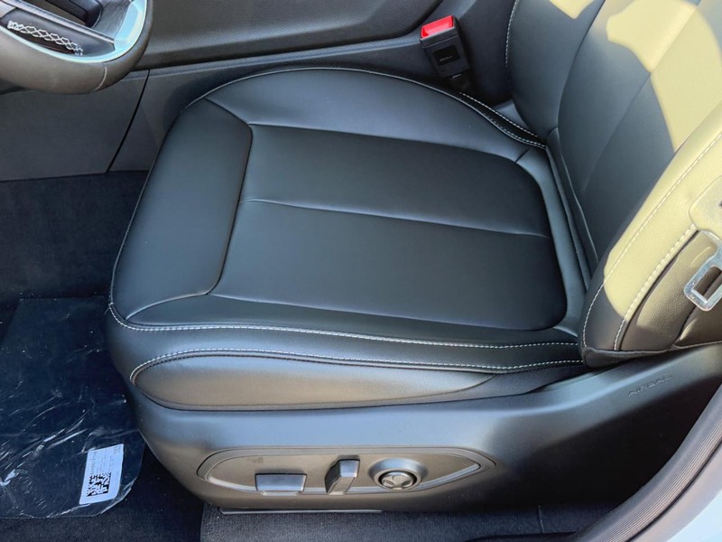 Jeep Grand Cherokee Vehicle Full-screen Gallery Image 11