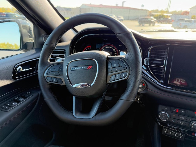 Dodge Durango Vehicle Full-screen Gallery Image 8