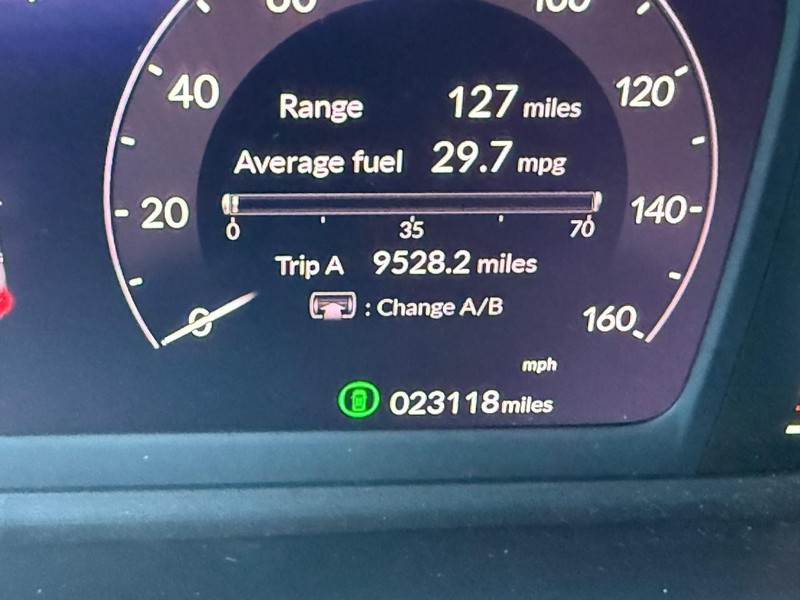 Honda Accord Sedan Vehicle Full-screen Gallery Image 19