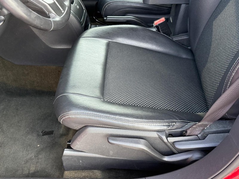 Jeep Patriot Vehicle Full-screen Gallery Image 16