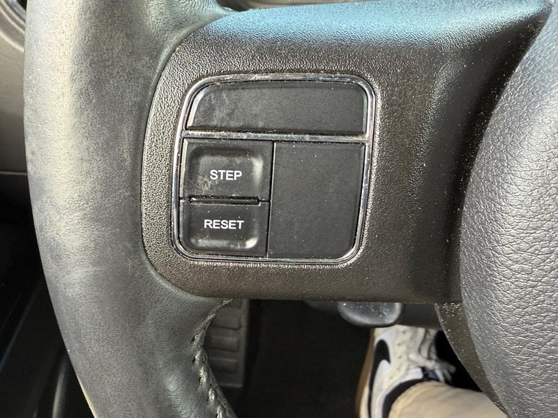 Jeep Patriot Vehicle Full-screen Gallery Image 17