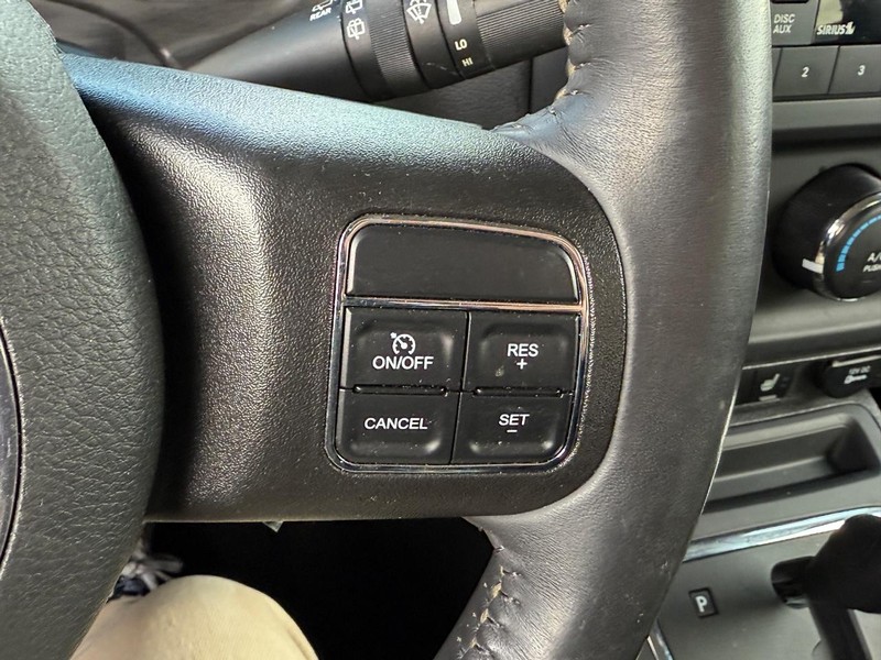 Jeep Patriot Vehicle Full-screen Gallery Image 18