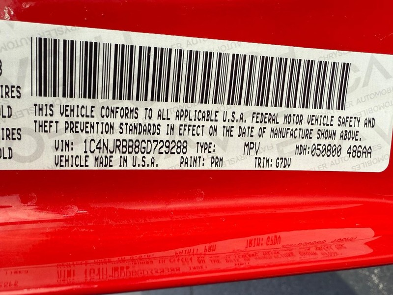 Jeep Patriot Vehicle Full-screen Gallery Image 21