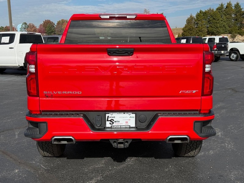 Chevrolet Silverado 1500 Vehicle Full-screen Gallery Image 05
