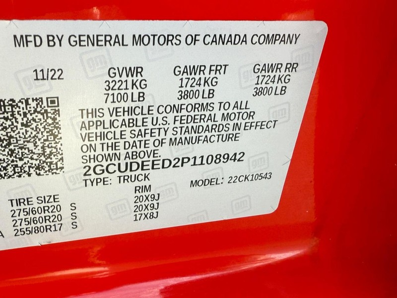 Chevrolet Silverado 1500 Vehicle Full-screen Gallery Image 24