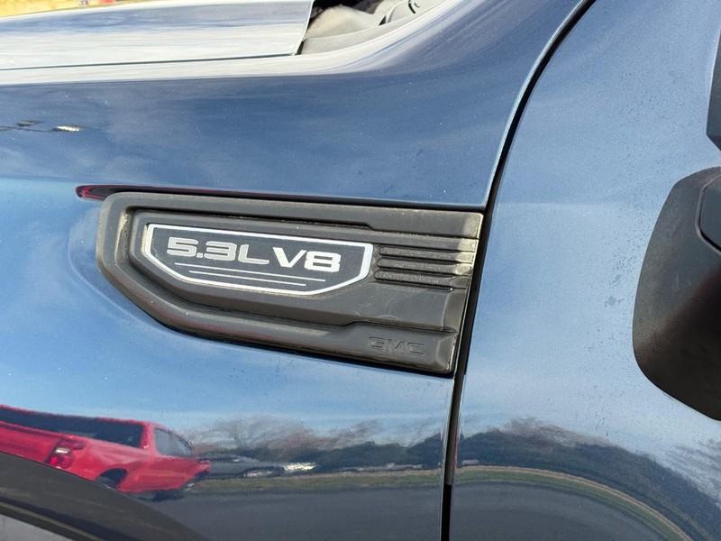 GMC Sierra 1500 Vehicle Full-screen Gallery Image 10