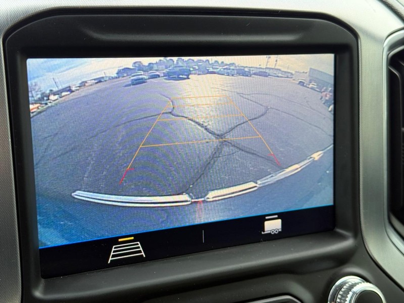 GMC Sierra 1500 Vehicle Full-screen Gallery Image 24