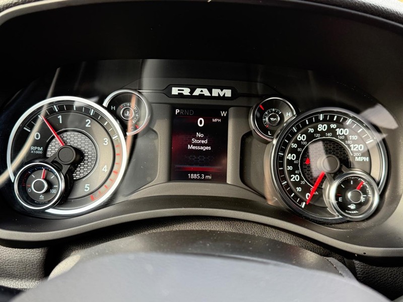 Ram 2500 Vehicle Full-screen Gallery Image 20