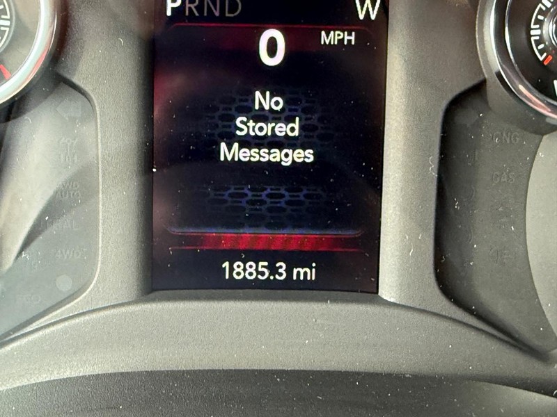 Ram 2500 Vehicle Full-screen Gallery Image 21