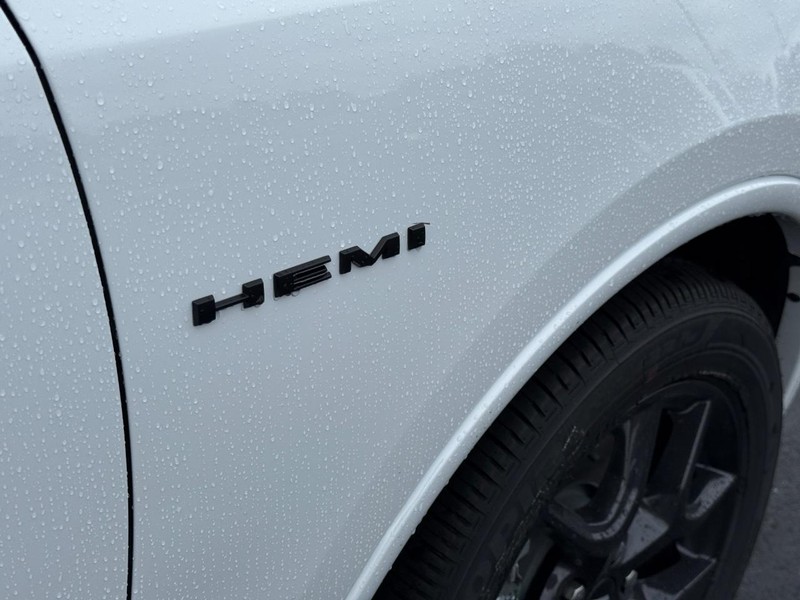 Dodge Durango Vehicle Full-screen Gallery Image 5