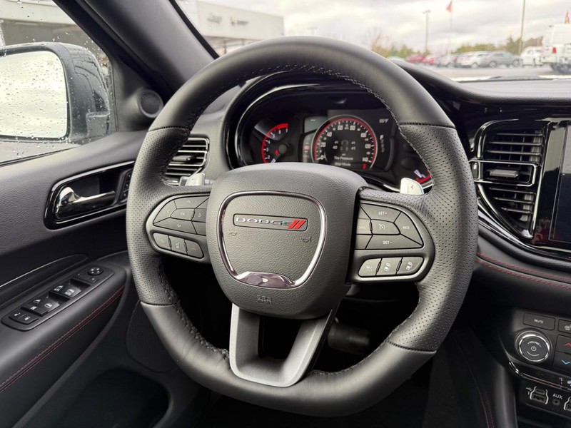 Dodge Durango Vehicle Full-screen Gallery Image 9