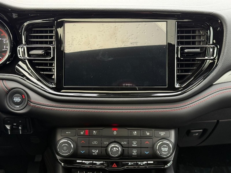 Dodge Durango Vehicle Full-screen Gallery Image 10