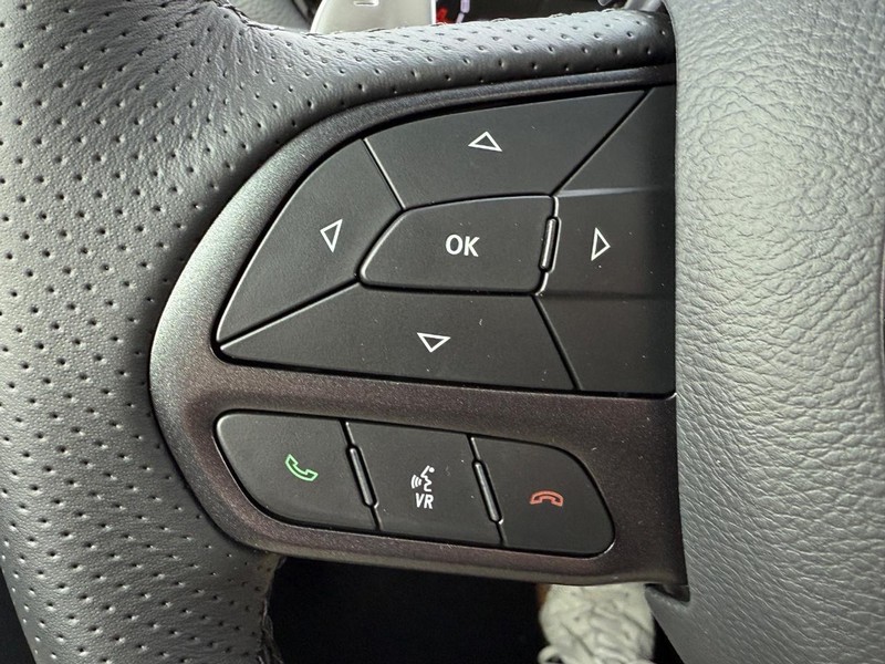 Dodge Durango Vehicle Full-screen Gallery Image 14