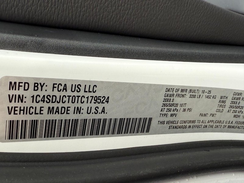 Dodge Durango Vehicle Full-screen Gallery Image 18