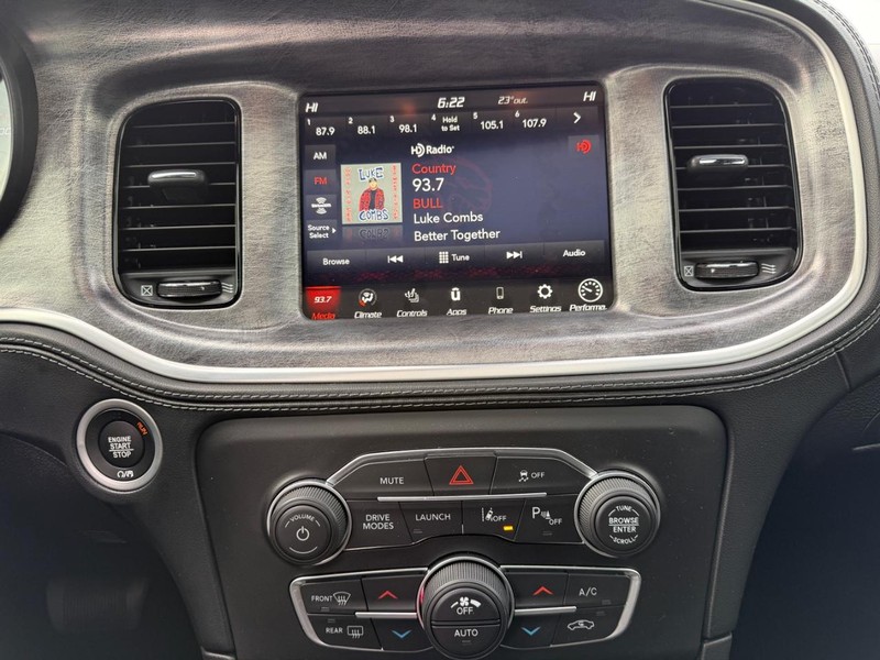 Dodge Charger Vehicle Full-screen Gallery Image 14