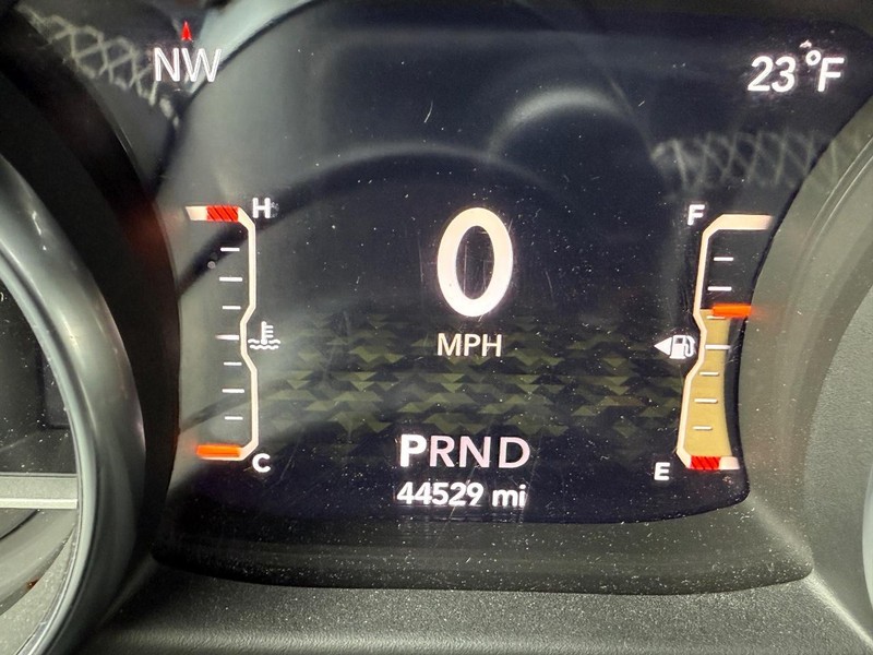 Jeep Wrangler Unlimited Vehicle Full-screen Gallery Image 20