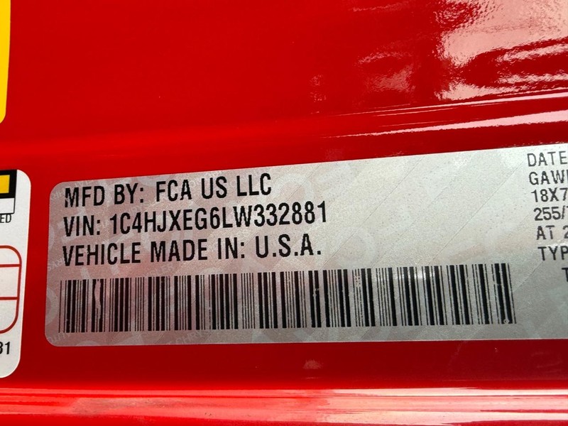 Jeep Wrangler Unlimited Vehicle Full-screen Gallery Image 22