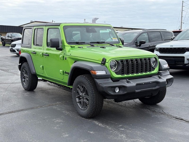 Jeep Wrangler Vehicle Full-screen Gallery Image 2