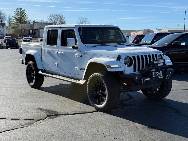 Jeep Gladiator Vehicle Full-screen Gallery Image 02