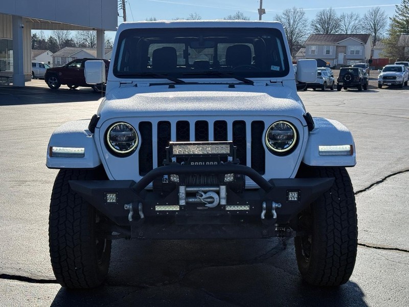 Jeep Gladiator Vehicle Full-screen Gallery Image 09