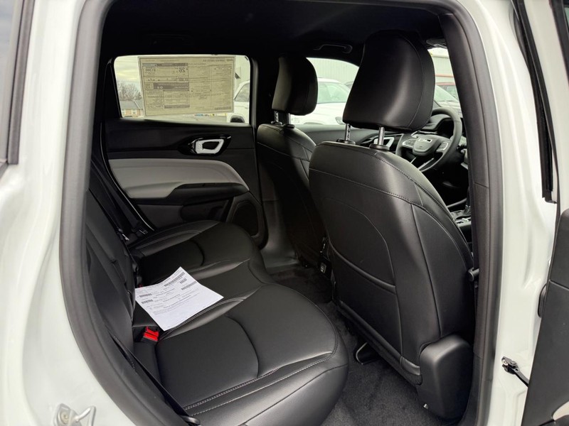 Jeep Compass Vehicle Full-screen Gallery Image 5