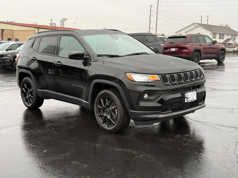 Jeep Compass Vehicle Full-screen Gallery Image 2