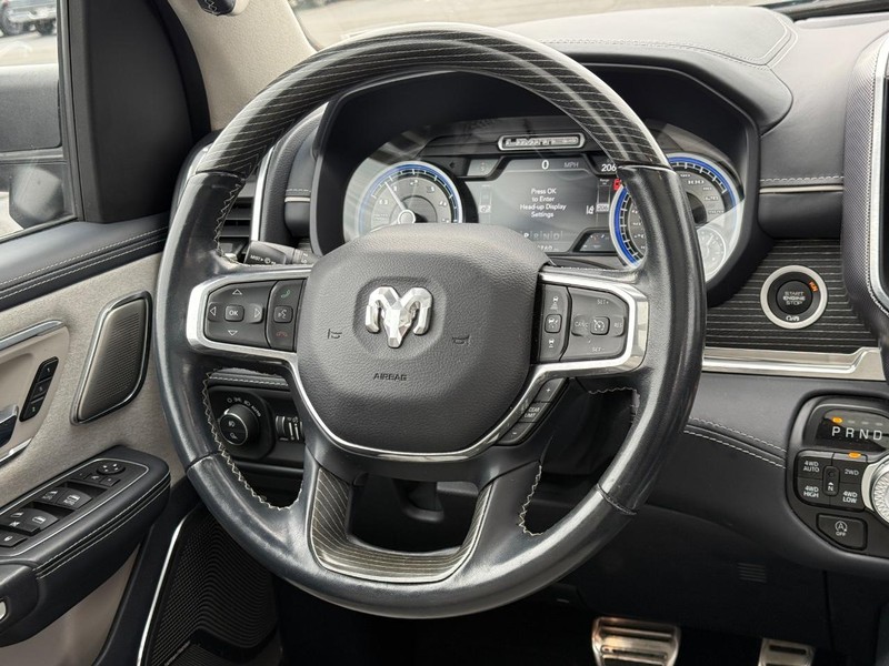 Ram 1500 Vehicle Full-screen Gallery Image 13