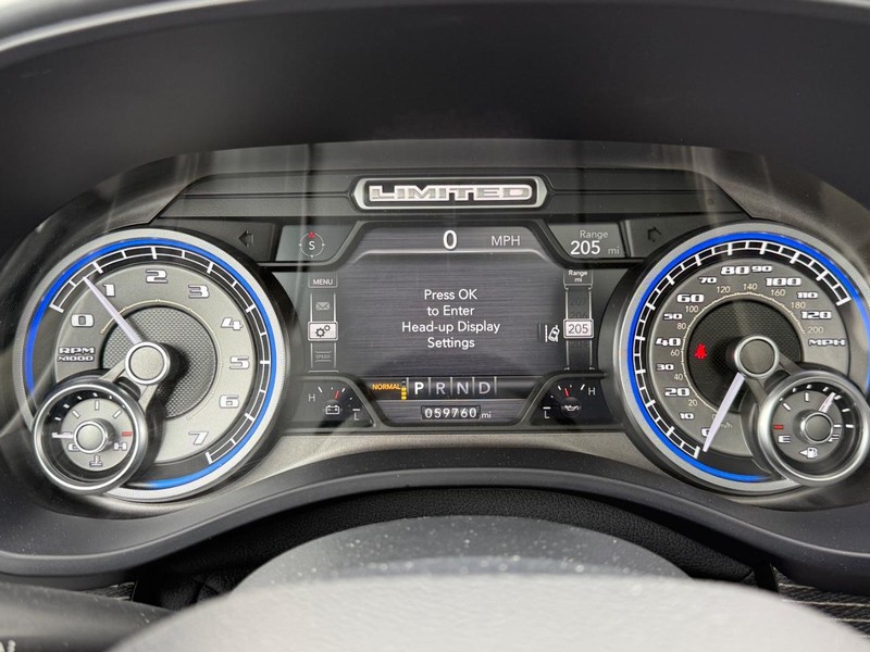 Ram 1500 Vehicle Full-screen Gallery Image 21