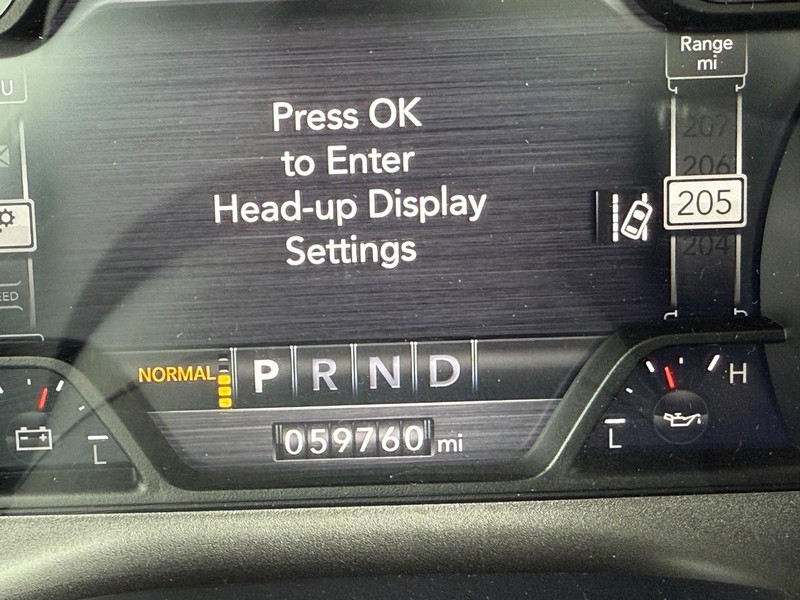 Ram 1500 Vehicle Full-screen Gallery Image 22