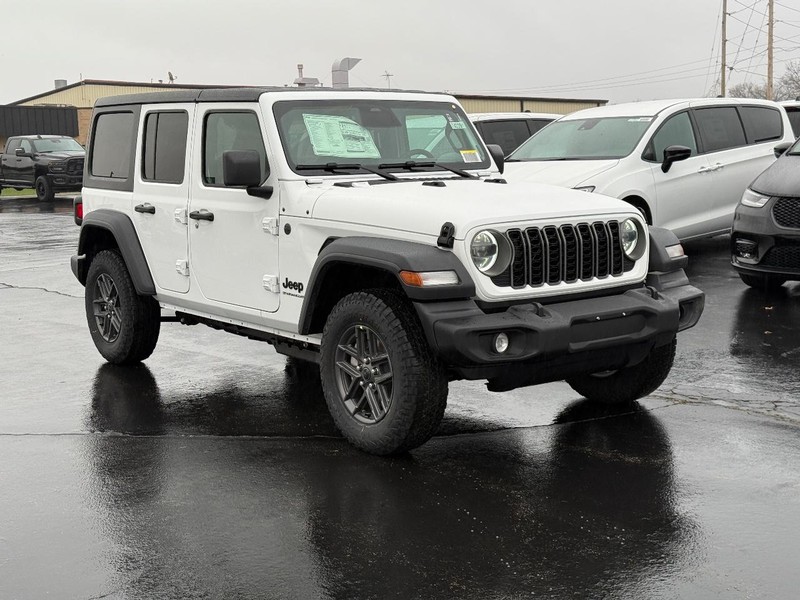 Jeep Wrangler Vehicle Full-screen Gallery Image 2