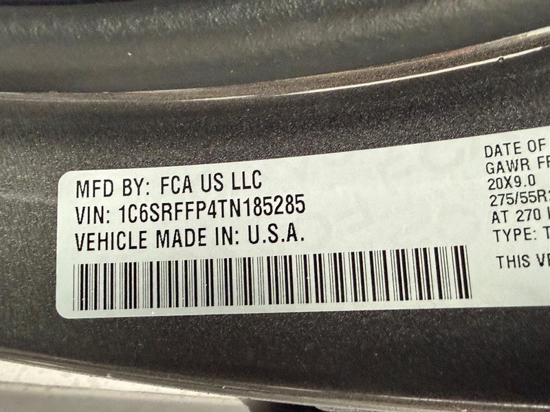 Ram 1500 Vehicle Full-screen Gallery Image 16