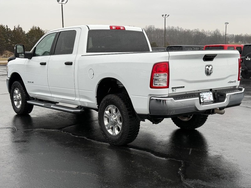 Ram 2500 Vehicle Full-screen Gallery Image 6