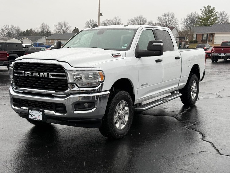 Ram 2500 Vehicle Full-screen Gallery Image 8