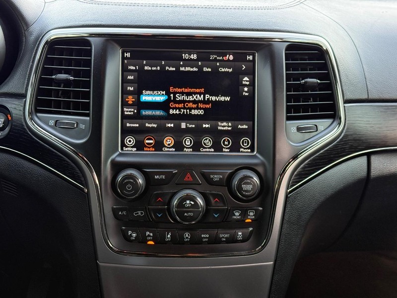 Jeep Grand Cherokee Vehicle Full-screen Gallery Image 13