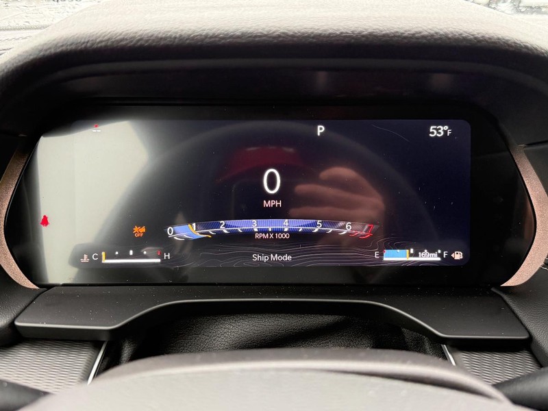 Jeep Grand Cherokee Vehicle Full-screen Gallery Image 13