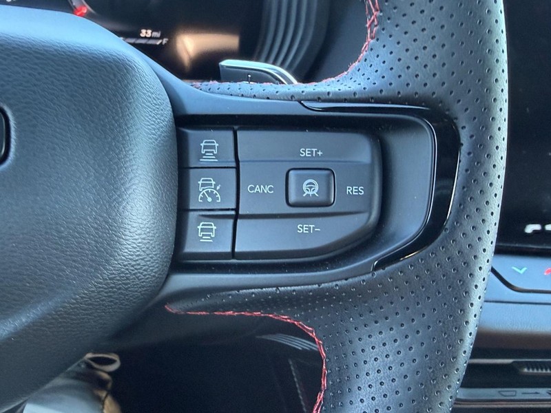 Dodge Charger Vehicle Full-screen Gallery Image 12