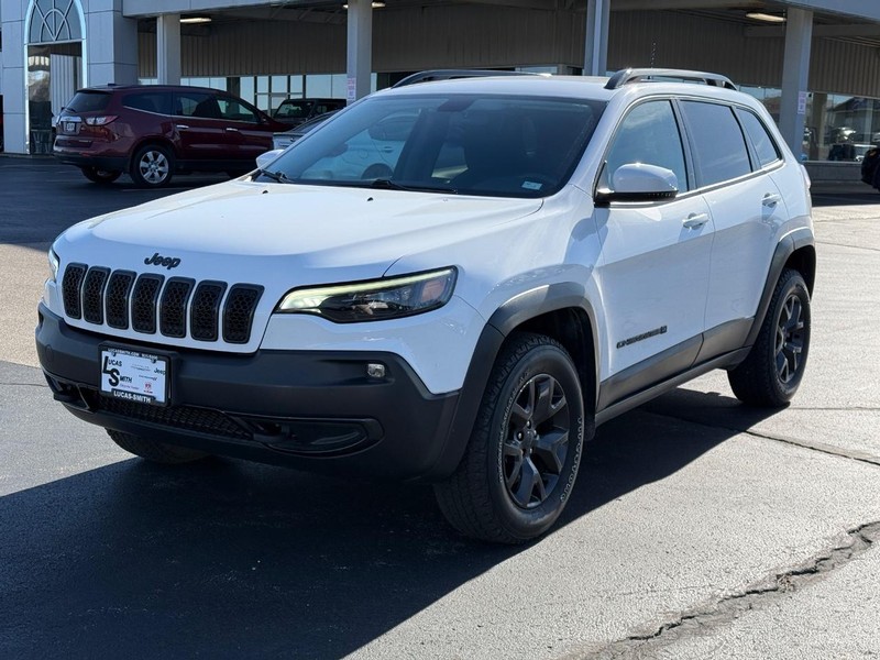 Jeep Cherokee Vehicle Full-screen Gallery Image 8