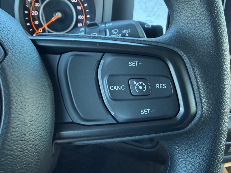 Jeep Wrangler Vehicle Full-screen Gallery Image 10