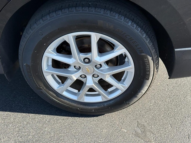 Chevrolet Equinox Vehicle Full-screen Gallery Image 08