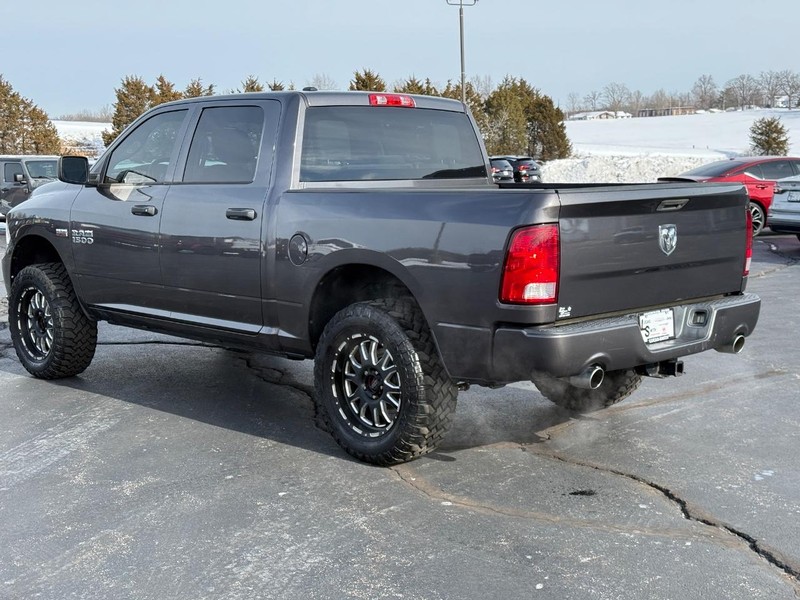Ram 1500 Vehicle Full-screen Gallery Image 6
