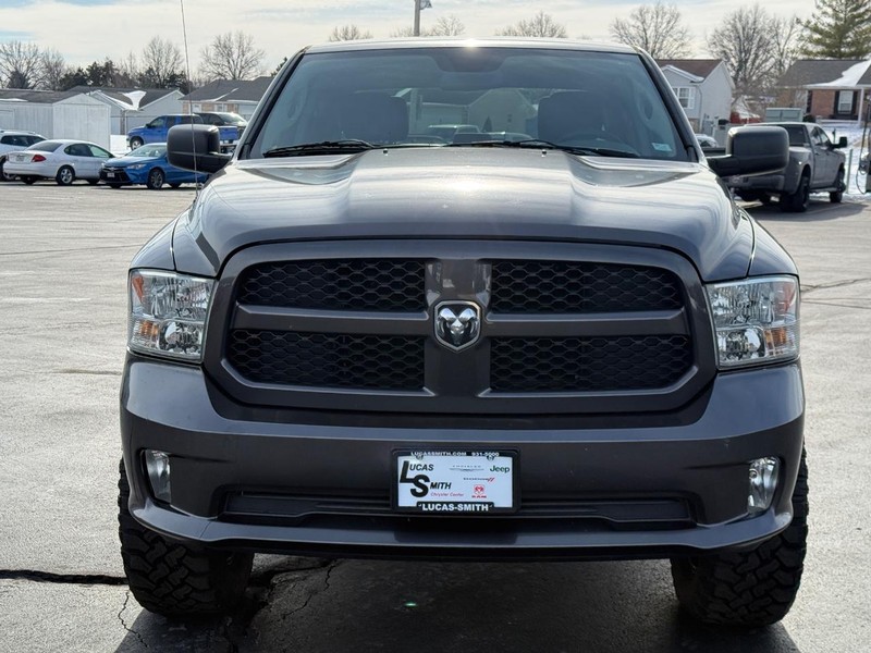 Ram 1500 Vehicle Full-screen Gallery Image 9